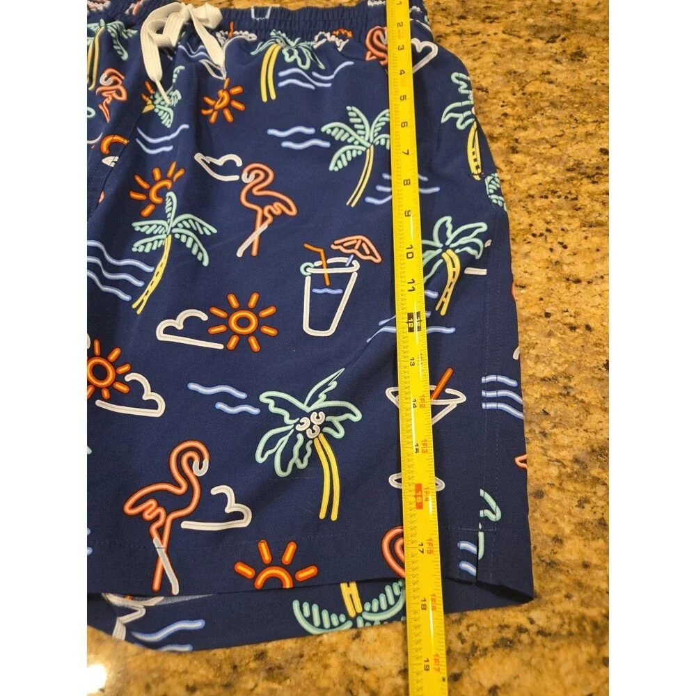 Chubbies Men’s Size Large “Neon Lights” 7” Lined Swim Trunk Shorts